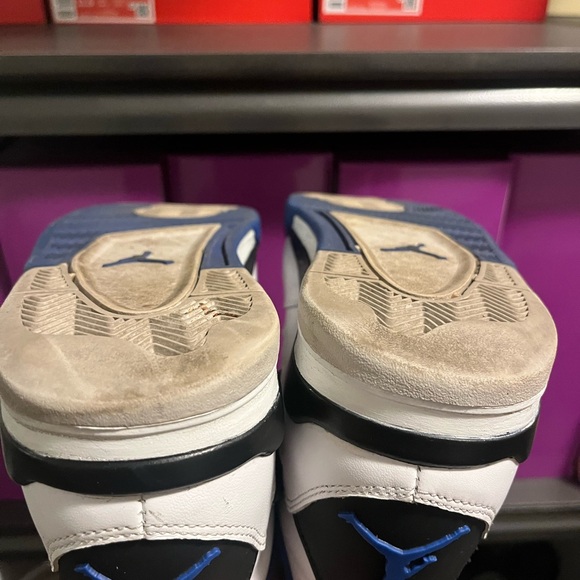 AIR JORDAN 4 MOTORSPORT - Picture 9 of 11